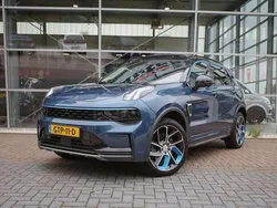 Blauw, metallic lak Gebruikt 2022 Lynk & Co 01 SUV | € 21.450 (Eerlijke prijs)
