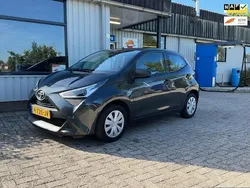 Grijs Gebruikt 2020 Toyota Aygo Hatchback | € 8.390 (Goede deal)