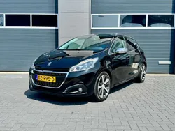 Zwart Gebruikt 2015 Peugeot 208 Hatchback | € 8.499 (Iets duurder)