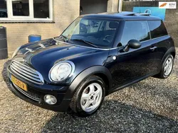Zwart Gebruikt 2009 Mini ONE Hatchback | € 3.950 (Eerlijke prijs)