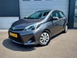 Grijs Gebruikt 2014 Toyota Yaris Hatchback | € 10.499 (Eerlijke prijs)