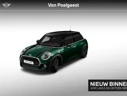 British racing green metallic (groen metallic) Gebruikt 2018 Mini Cooper Business Hatchback | € 18.895 (Iets duurder)