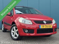 Rood Gebruikt 2006 Suzuki SX4 Exclusive MPV | € 1.999 (Eerlijke prijs)