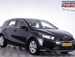 Zwart Gebruikt 2023 Kia Ceed Hatchback | € 19.900 (Eerlijke prijs)