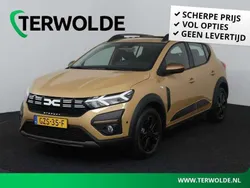 Bruin, metallic lak Gebruikt 2024 Dacia Sandero Extreme Hatchback | € 23.800 (Duur)