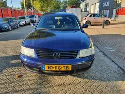 Blauw Gebruikt 2000 VW Passat Highline Sedan | € 3.999