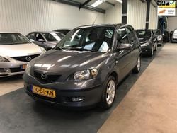 Grijs Gebruikt 2006 Mazda 2 Touring MPV | € 3.450 (Duur)