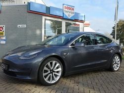 Grijs Gebruikt 2020 Tesla Model 3 Sedan | € 24.545 (Eerlijke prijs)