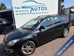 Zwart Gebruikt 2010 Hyundai i30 Dynamiq Stationwagen | € 4.949 (Eerlijke prijs)