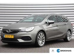 Grijs, metallic lak Gebruikt 2020 Opel Astra Elegance Stationwagen | € 13.900 (Iets duurder)