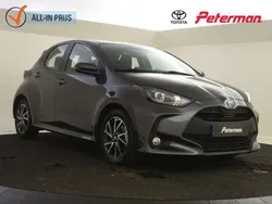 Grijs Gebruikt 2022 Toyota Yaris Hybrid Limited Hatchback | € 17.899 (Goede deal)