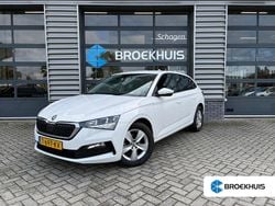 Wit Gebruikt 2023 Skoda Scala Ambition Hatchback | € 20.400 (Eerlijke prijs)
