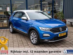 Blauw Gebruikt 2018 VW T-Roc Style SUV | € 20.440 (Eerlijke prijs)