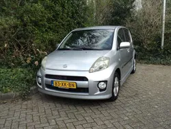 Zilver Gebruikt 2007 Daihatsu Sirion Hatchback | € 4.350 (Duur)