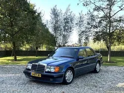 Blauw Gebruikt 1993 Mercedes E500 Sedan | € 67.500