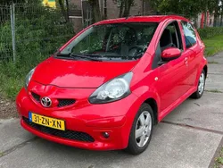 Rood Gebruikt 2008 Toyota Aygo Sport Hatchback | € 1.950 (Eerlijke prijs)