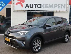Grijs Gebruikt 2017 Toyota RAV4 Hybrid SUV | € 18.900 (Iets duurder)