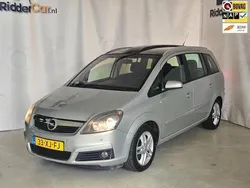 Grijs Gebruikt 2007 Opel Zafira MPV | € 4.899 (Duur)