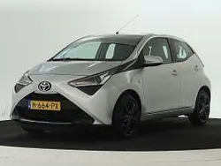 Grijs Gebruikt 2019 Toyota Aygo X-play Hatchback | € 11.445 (Eerlijke prijs)