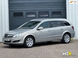 Grijs Gebruikt 2009 Opel Astra Business Stationwagen | € 1.850 (Eerlijke prijs)