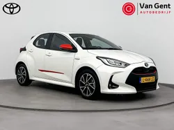 Wit Gebruikt 2021 Toyota Yaris Hybrid Hatchback | € 21.999 (Eerlijke prijs)
