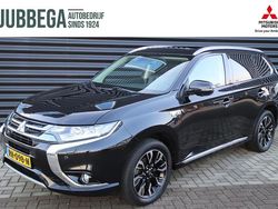 Zwart Gebruikt 2015 Mitsubishi Outlander P-HEV Instyle SUV | € 16.490 (Duur)