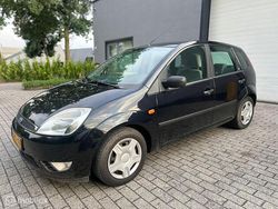 Zwart Gebruikt 2003 Ford Fiesta Ghia Hatchback | € 1.750 (Eerlijke prijs)