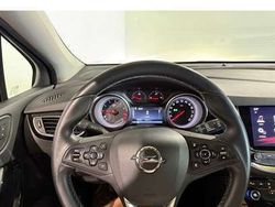 Zwart Gebruikt 2016 Opel Astra Innovation Stationwagen | € 8.000 (Duur)