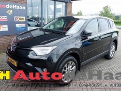 Zwart Gebruikt 2017 Toyota RAV4 Executive SUV | € 25.995 (Iets duurder)
