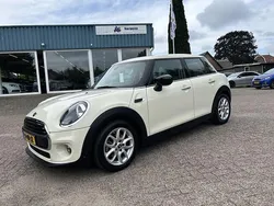Wit Gebruikt 2021 Mini ONE Business Hatchback | € 17.900 (Eerlijke prijs)