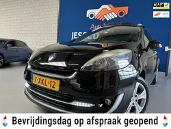Zwart, metallic lak Gebruikt 2012 Renault Grand Scénic III Bose Edition MPV | € 5.500 (Duur)