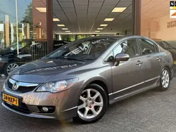 Grijs, metallic lak Gebruikt 2009 Honda Civic Hybrid Sedan | € 4.690 (Eerlijke prijs)