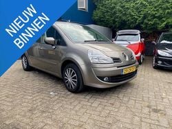 Beige Gebruikt 2008 Renault Grand Modus Dynamique MPV | € 1.800 (Eerlijke prijs)