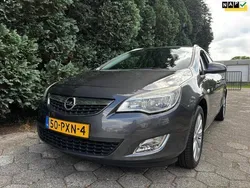 Grijs, metallic lak Gebruikt 2011 Opel Astra Cosmo Stationwagen | € 4.500 (Eerlijke prijs)