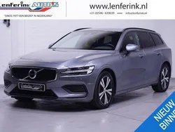 Grijs Gebruikt 2021 Volvo V60 Momentum Stationwagen | € 25.850 (Eerlijke prijs)