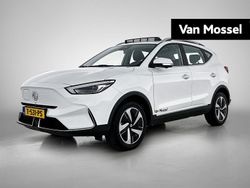 Wit Gebruikt 2023 MG ZS Luxury Sedan | € 26.995 (Eerlijke prijs)