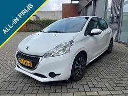 Wit Gebruikt 2012 Peugeot 208 Active Hatchback | € 3.750 (Duur)