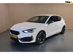 Wit Gebruikt 2023 Cupra Leon Hatchback | € 27.950 (Eerlijke prijs)