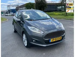 Grijs Gebruikt 2016 Ford Fiesta Titanium Hatchback | € 10.950 (Eerlijke prijs)