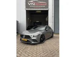 Grijs Gebruikt 2018 Mercedes A250 Premium Plus Hatchback | € 23.950 (Eerlijke prijs)