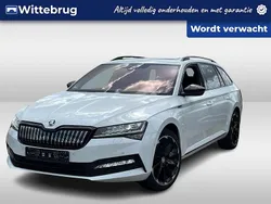 Wit Gebruikt 2021 Skoda Superb SportLine Stationwagen | € 30.950 (Iets duurder)