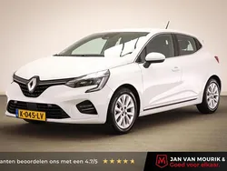Wit Gebruikt 2021 Renault Clio V Intens Hatchback | € 15.695 (Eerlijke prijs)