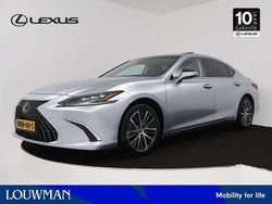 Grijs Gebruikt 2024 Lexus ES300 President Line Sedan | € 54.945 (Goede deal)