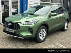 Groen, metallic lak Nieuw 2025 Ford Kuga Titanium SUV | € 40.690 (Super prijs)