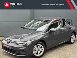 Grijs Gebruikt 2021 VW Golf VIII Life Hatchback | € 18.250 (Eerlijke prijs)