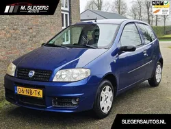 Blauw Gebruikt 2003 Fiat Punto Dynamic Hatchback | € 1.499 (Eerlijke prijs)