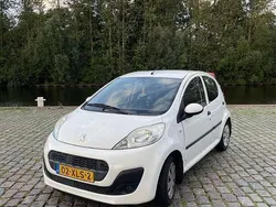 Wit Gebruikt 2012 Peugeot 107 Access Hatchback | € 3.000 (Goede deal)