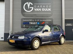 Blauw Gebruikt 2003 VW Golf IV Hatchback | € 2.495 (Eerlijke prijs)