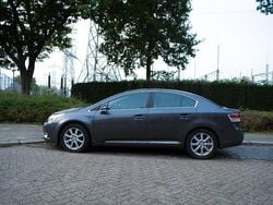 Grijs (metallic) Gebruikt 2009 Toyota Avensis Business Edition Sedan | € 7.250