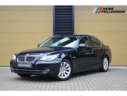 Zwart, metallic lak Gebruikt 2008 BMW 523 Executive Sedan | € 9.950 (Iets duurder)